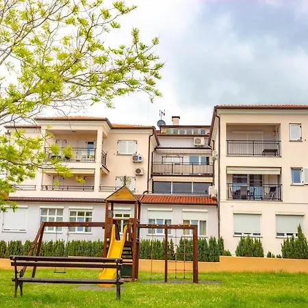 شقة Botic بوريتش