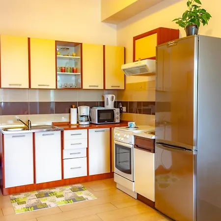 Botic Апартаменты *