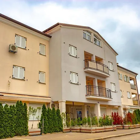 Апартаменты Botic *